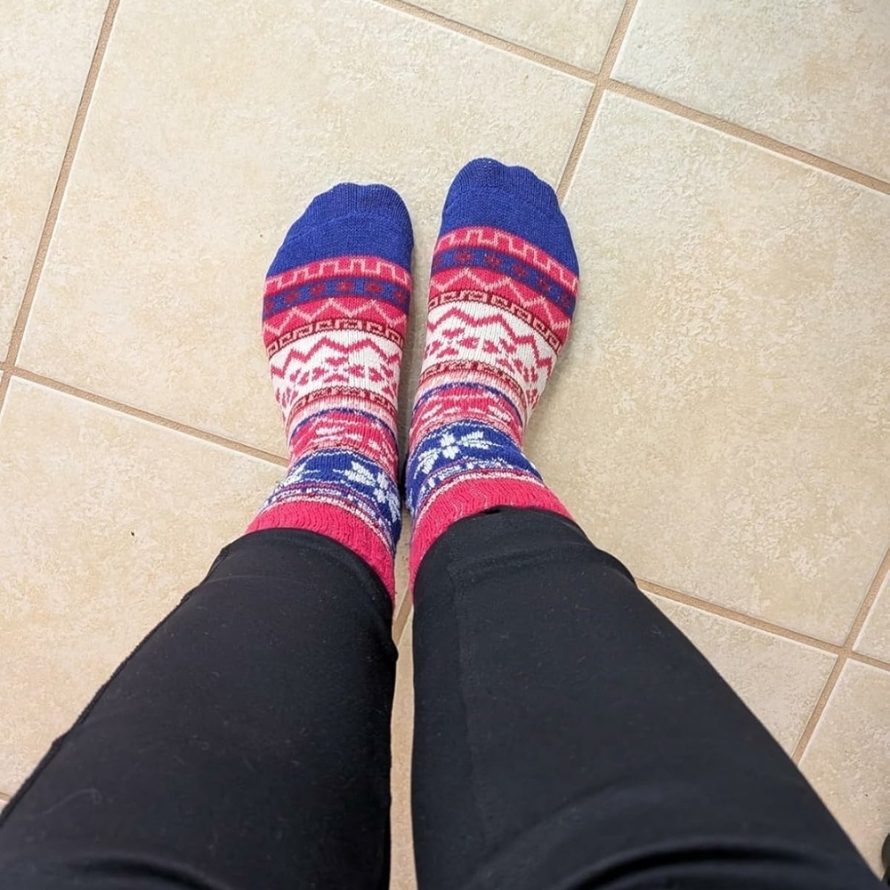 Vibrant Womens Wool-look Patterned Socks Set - Picture 10 of 10